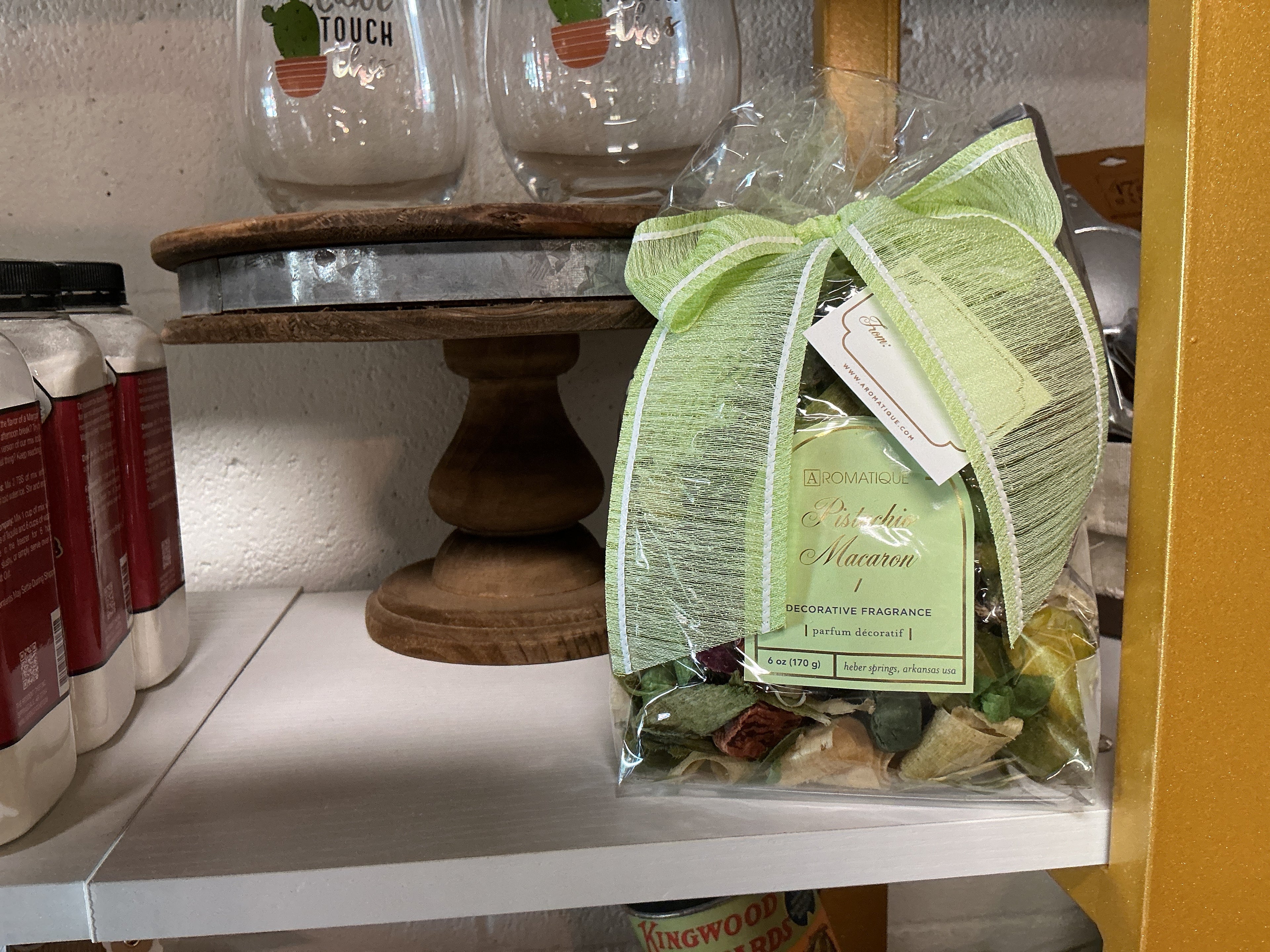 Pistachio Macaron Potpourri