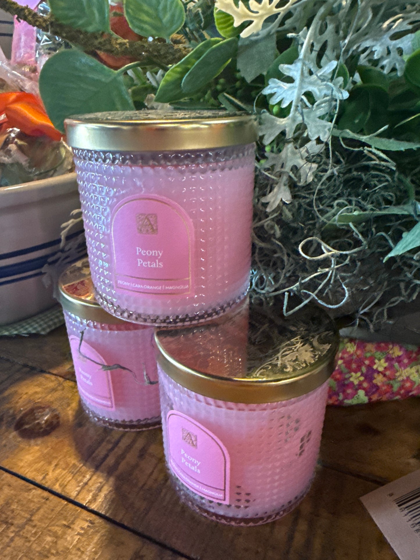 Peony Petals 6oz Textured Glass Candle