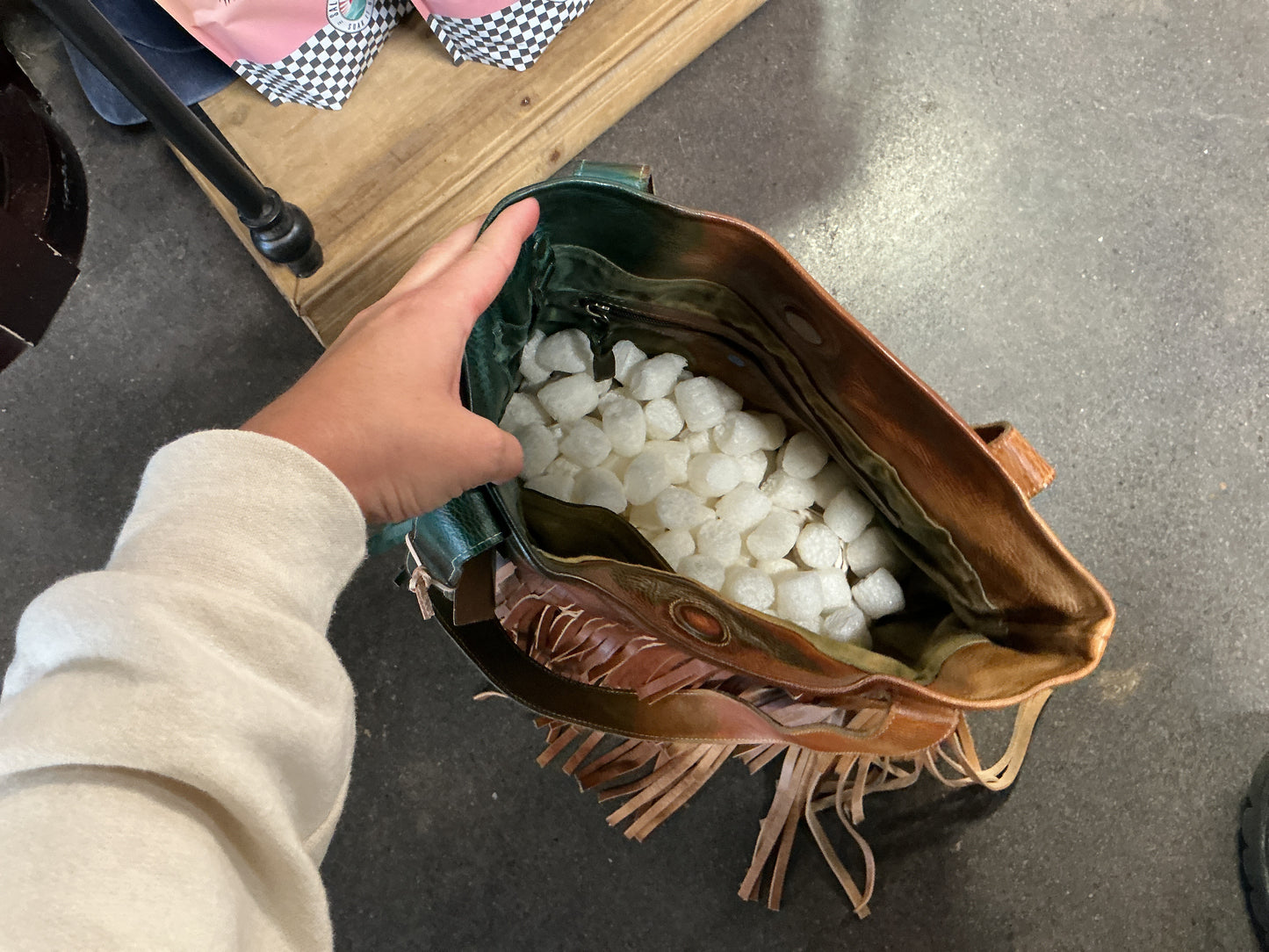 BedlSTÜ rimes tote. Seagrass stone