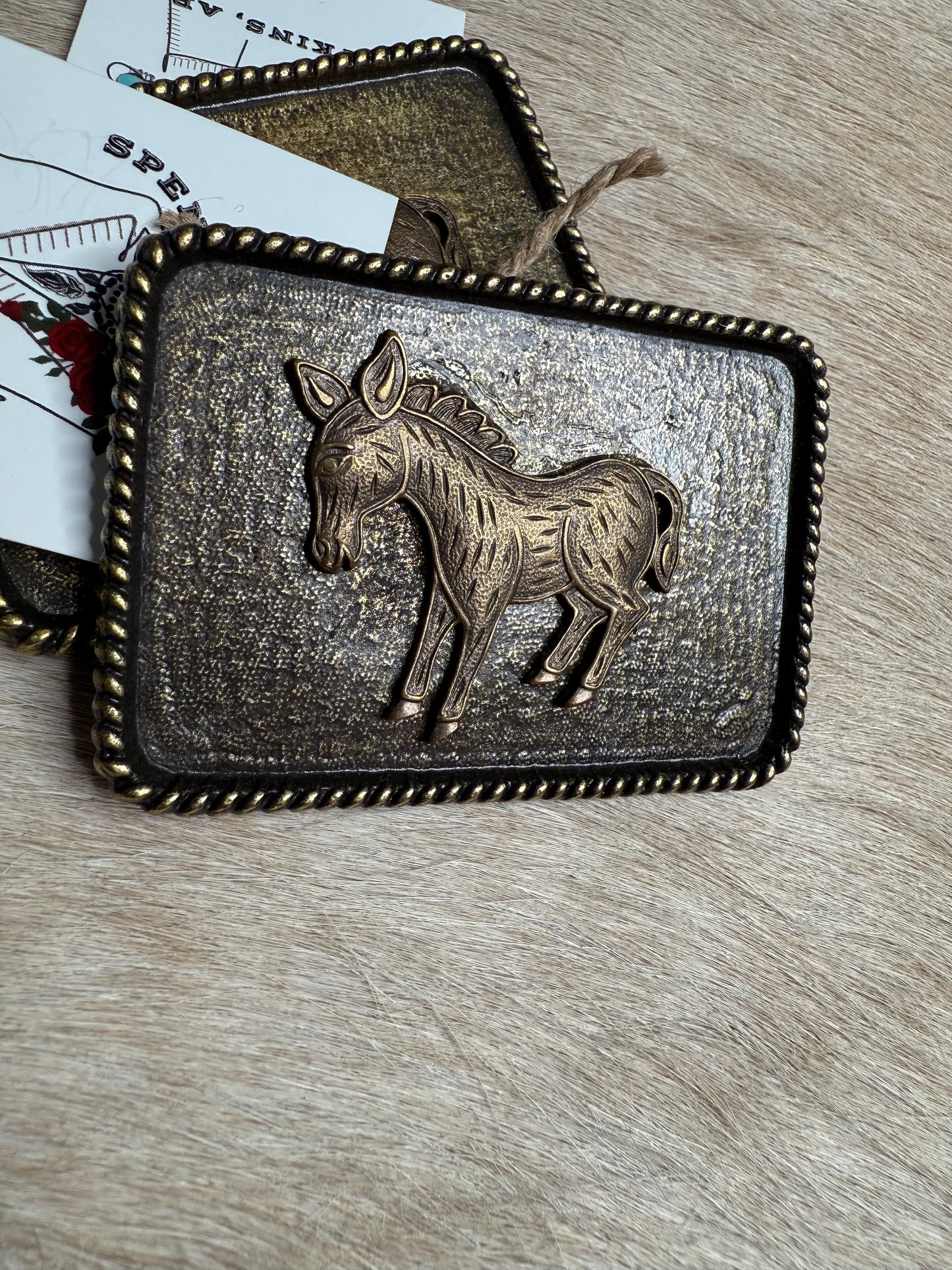 Donkey Buckle