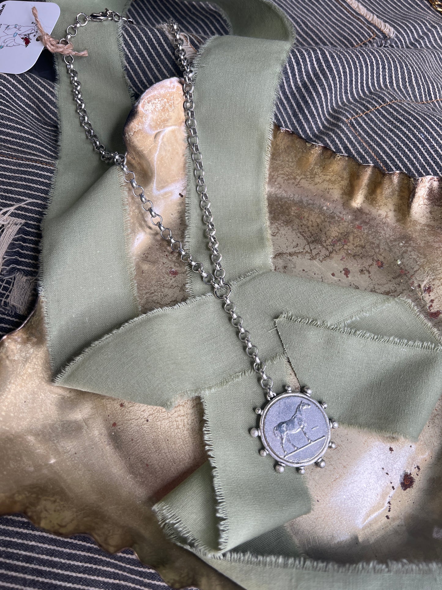 Mila Necklace