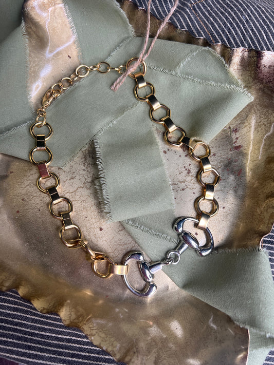 Hassie Necklace