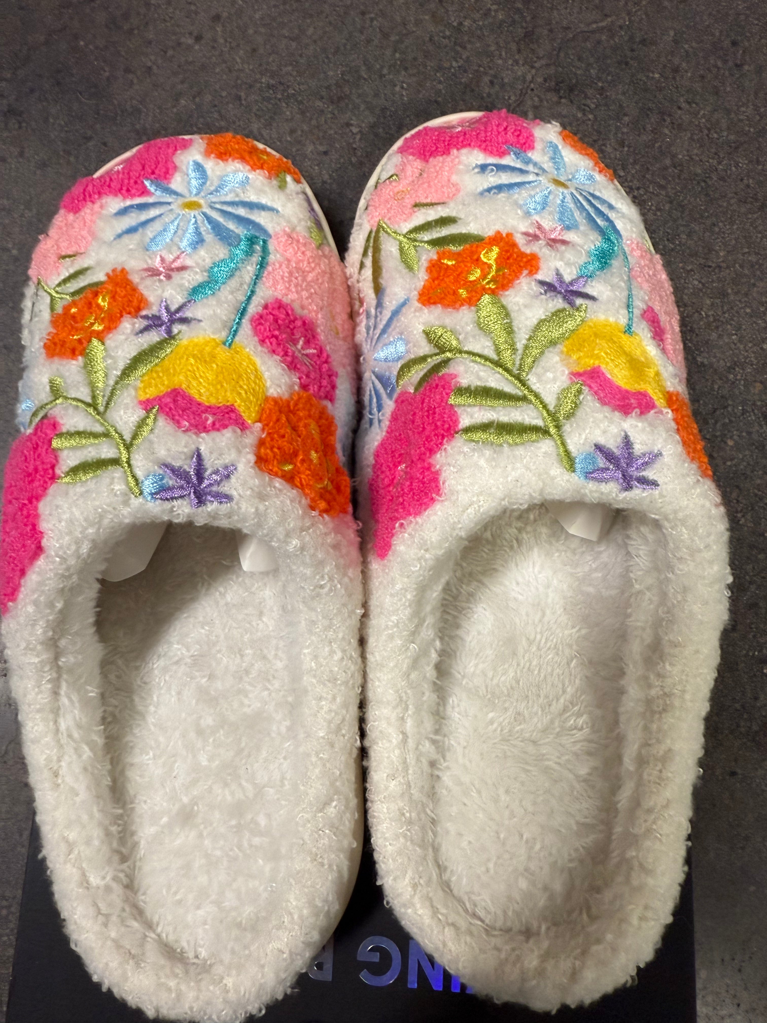 White Floral Plush Houseshoe S/M