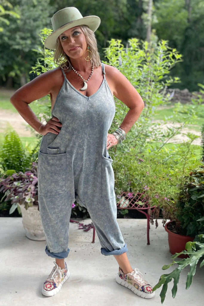 Cant miss this Romper- Vintage Denim