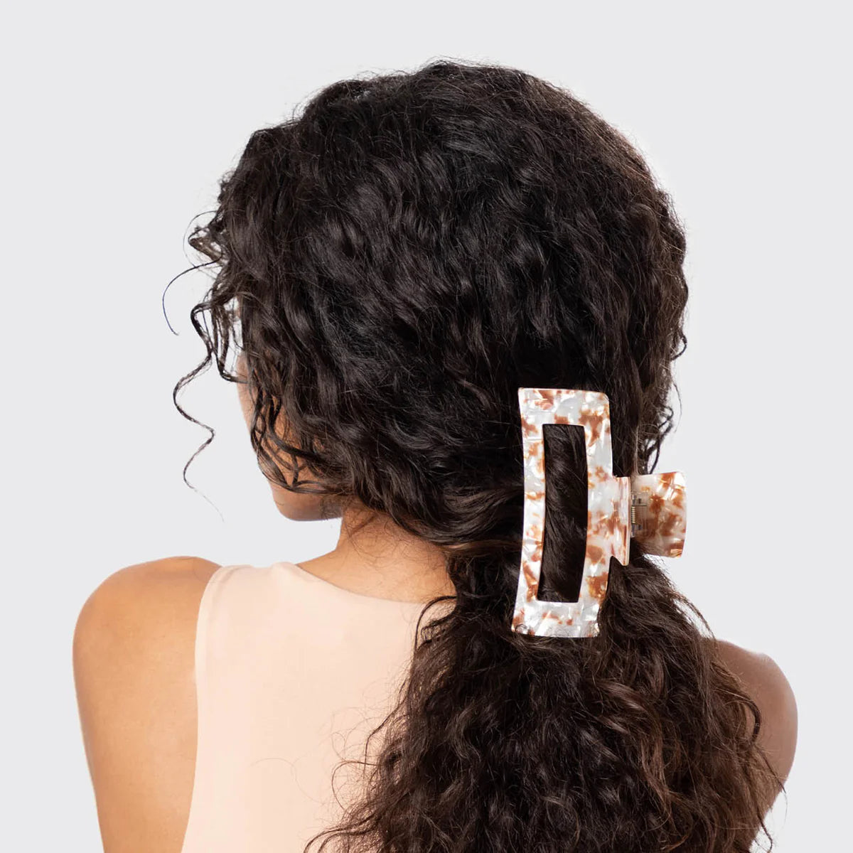 Kitsch- Jumbo Open Shape Claw Clip