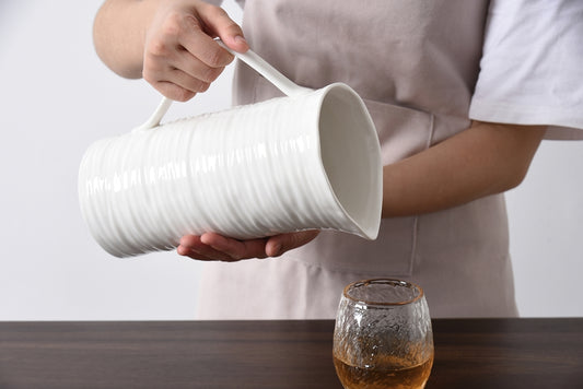 Pitcher- Le Blanc