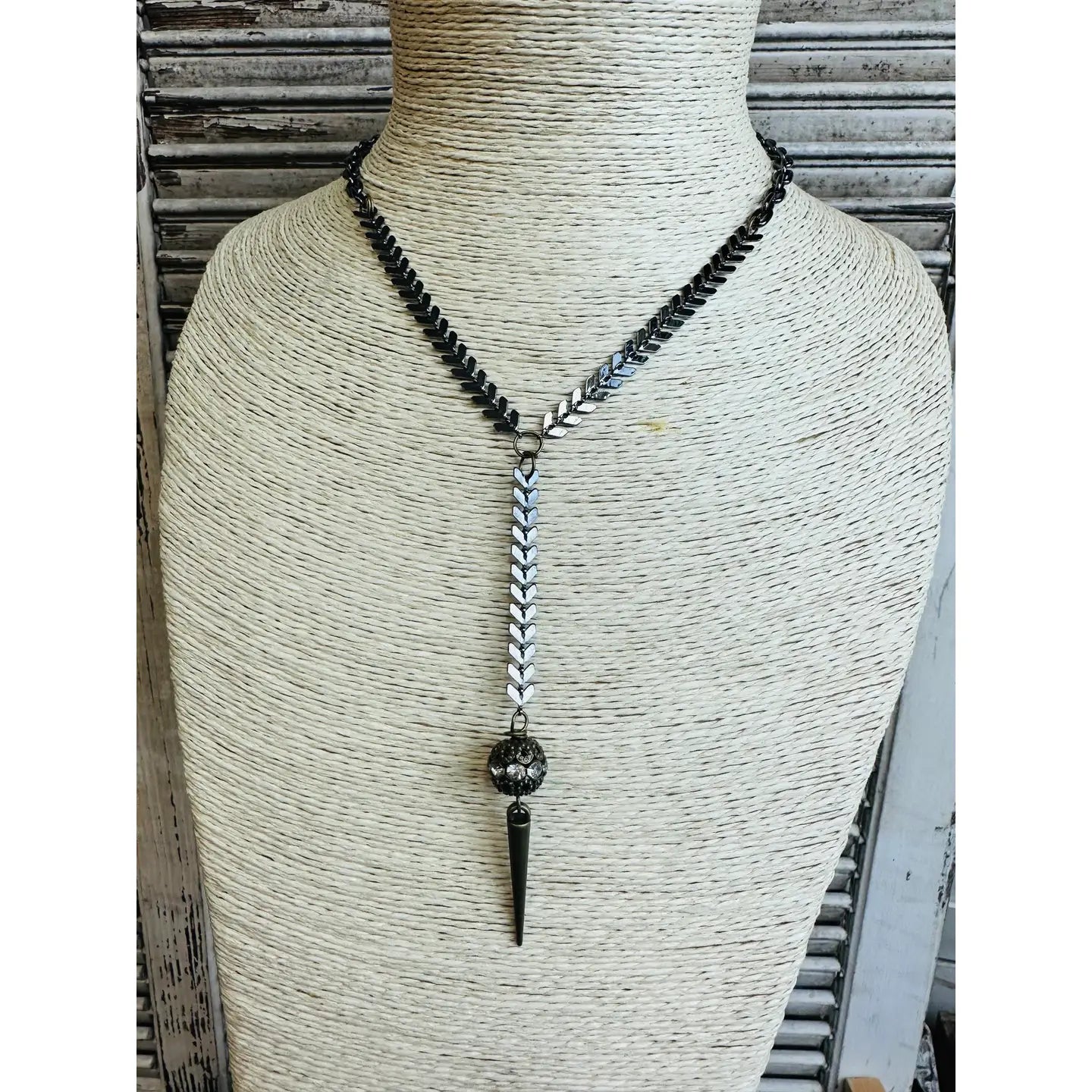Spike Drip Necklace