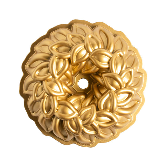 Premier Laurel Wreath Bundt